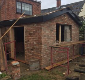 Photo of bricklaying extension in the progress of finishing